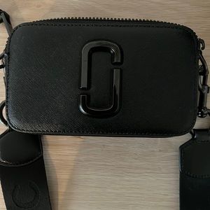 Black Marc Jacobs Snapshot